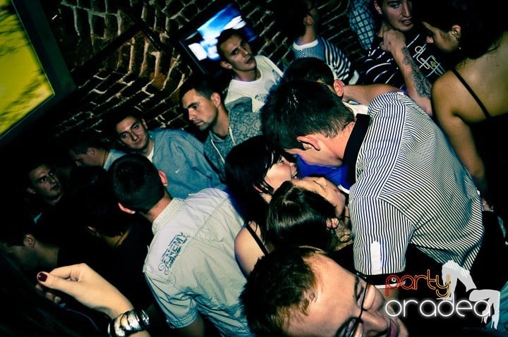 Student Party în Escape, 