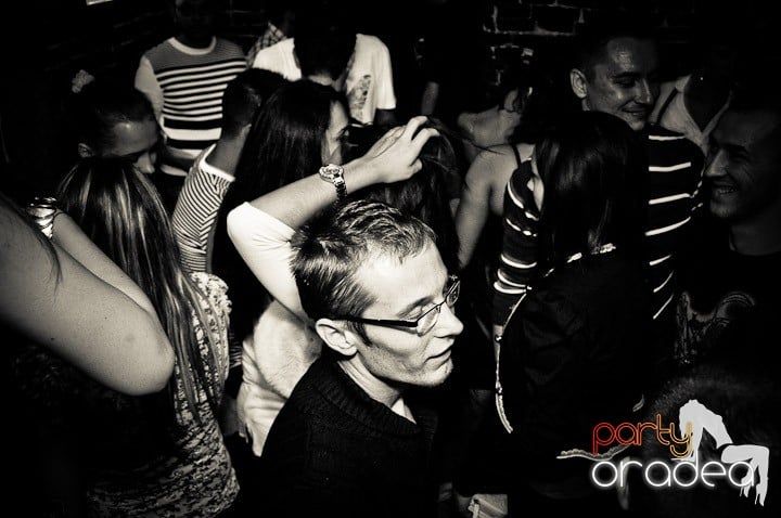 Student Party în Escape, 