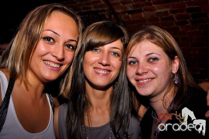 Student Party în Escape, 