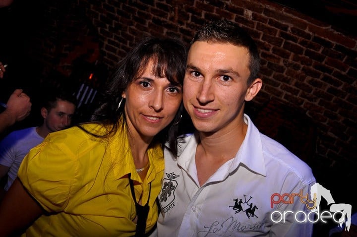 Student Party în Escape, 