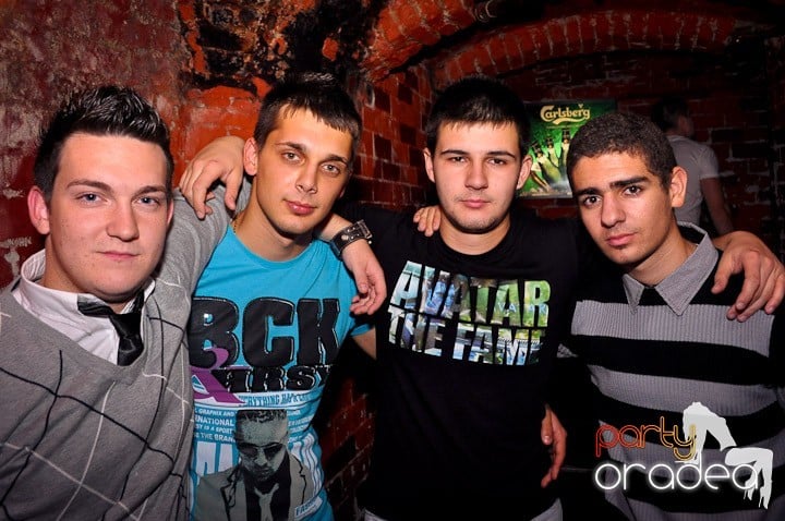 Student Party în Escape, 