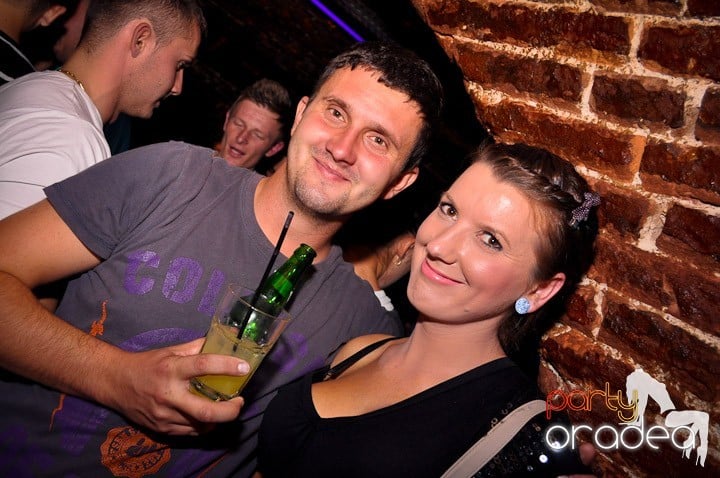 Student Party în Escape, 