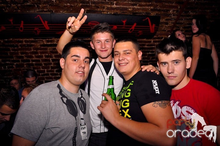 Student Party în Escape, 