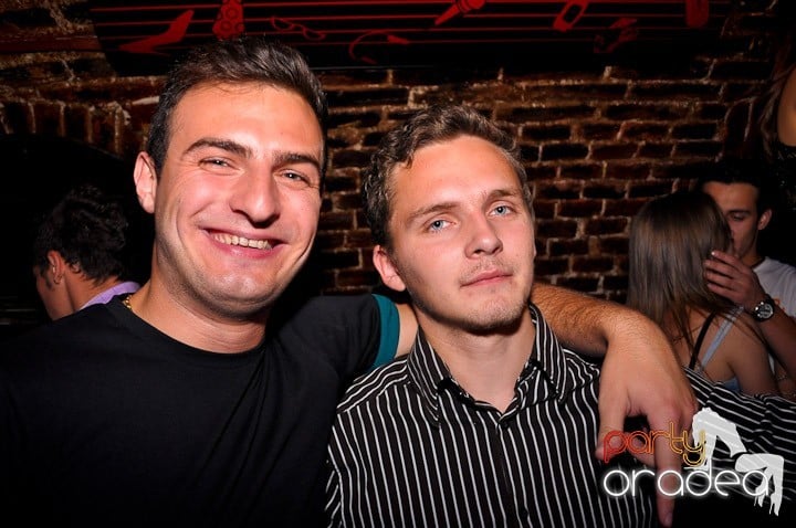 Student Party în Escape, 