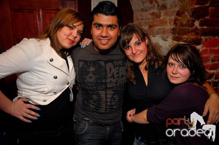 Student Party în Escape, 