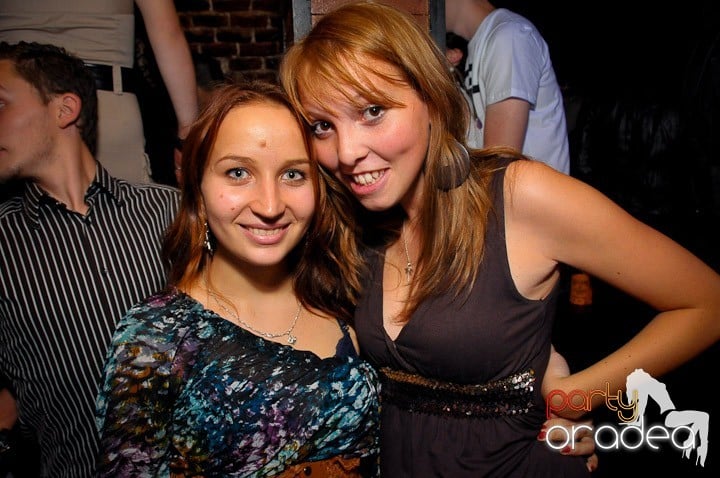 Student Party în Escape, 