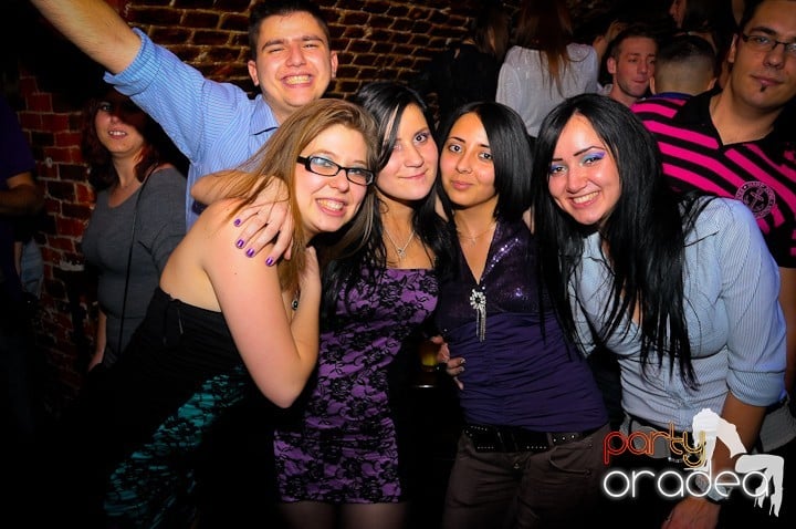 Student Party în Escape, 