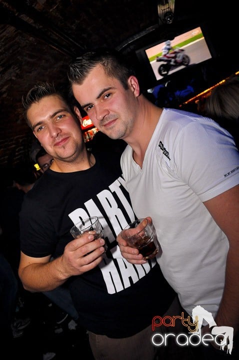 Student Party în Escape, 