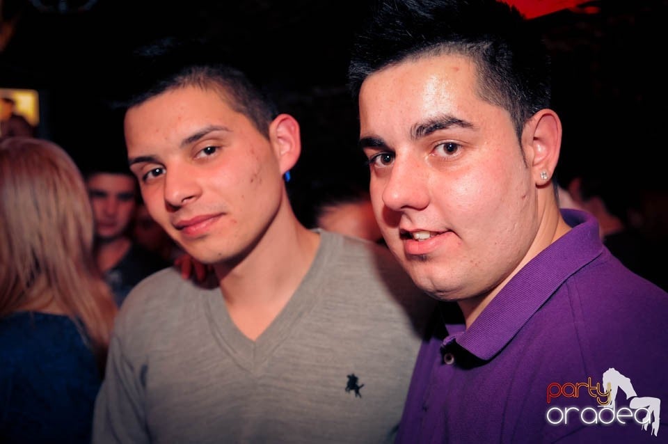 Student Party în Escape, 