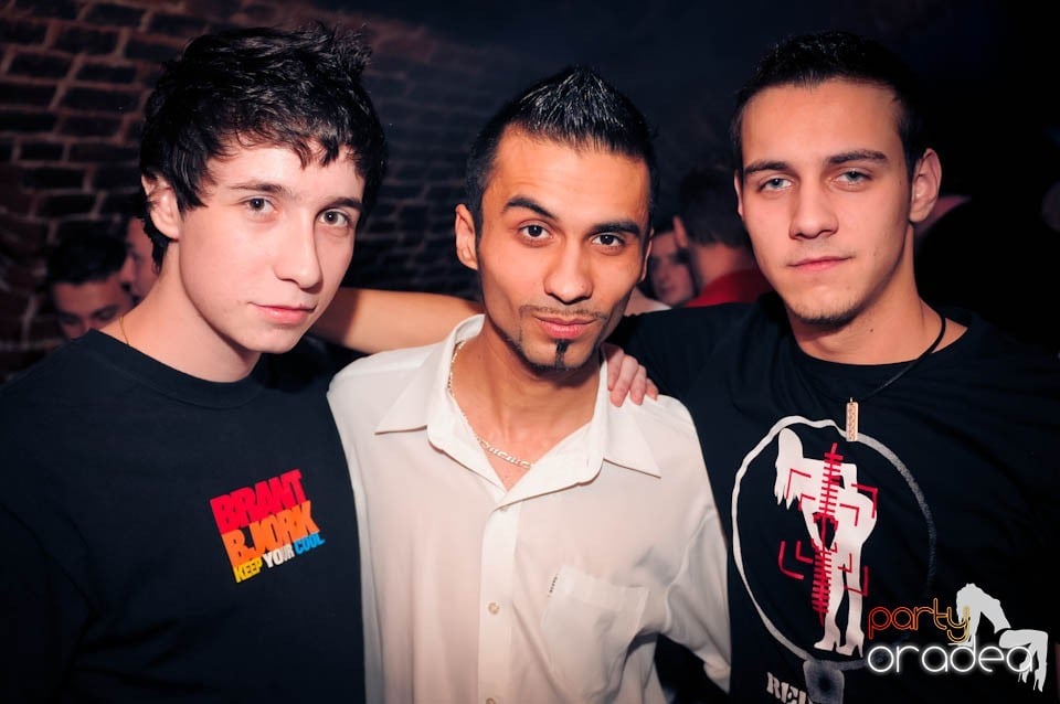 Student Party în Escape, 