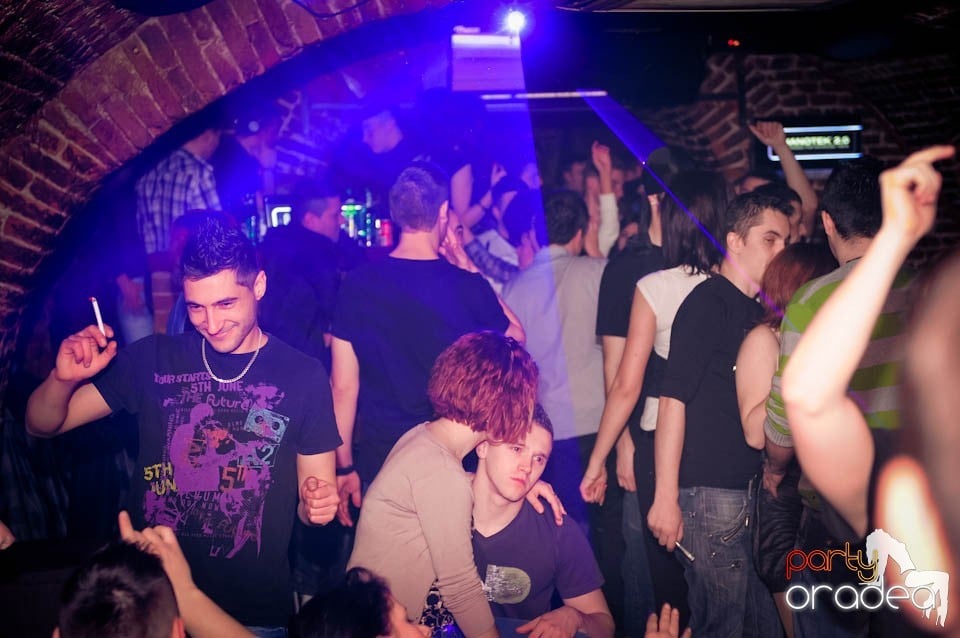 Student Party în Escape, 