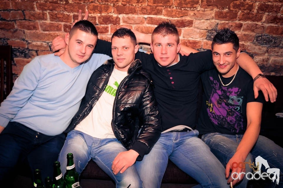 Student Party în Escape, 