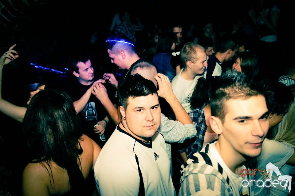 Student Party în Escape, 