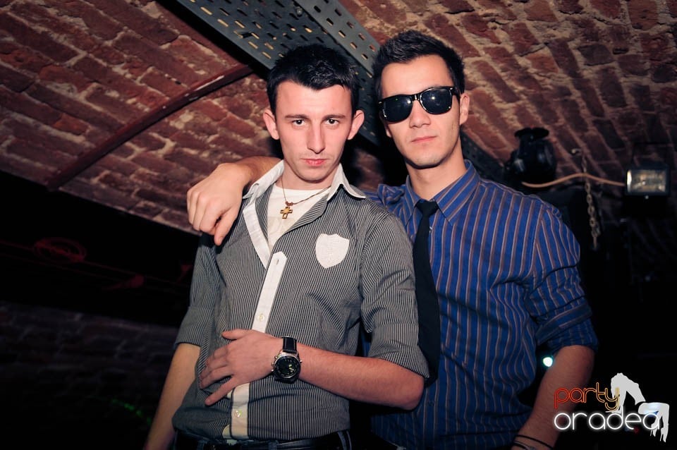 Student Party în Escape, 