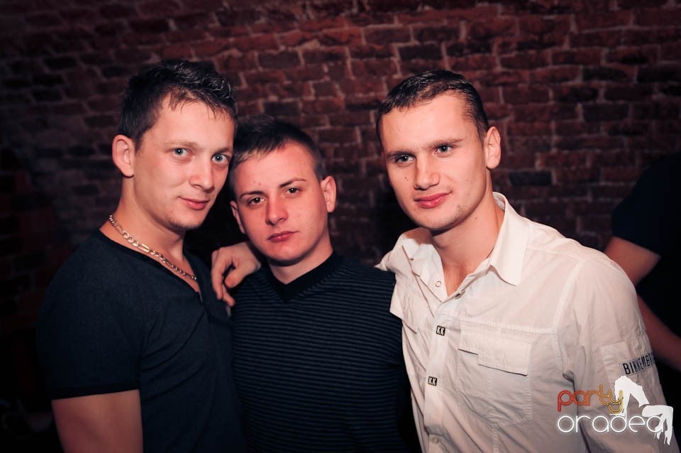 Student Party în Escape, 