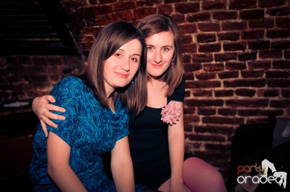 Student Party în Escape, 