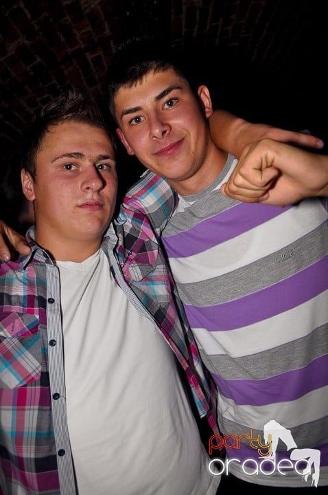 Student Party în Escape, 