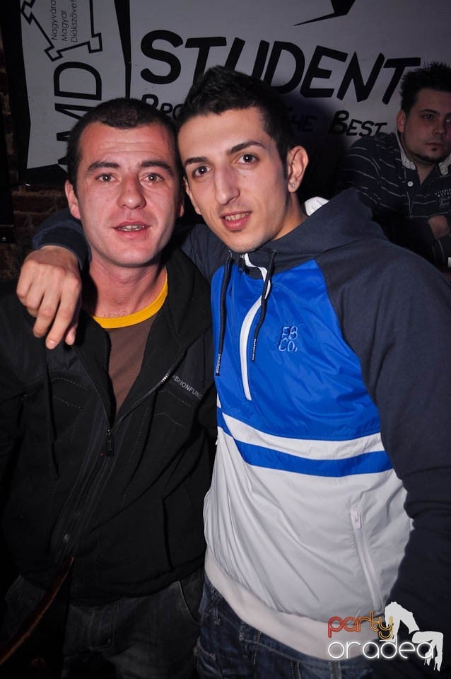 Student Party în Escape, 