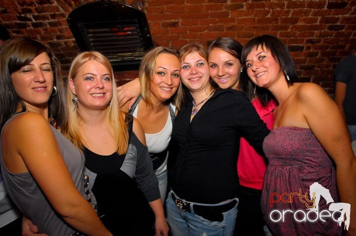 Student Party în Escape, 