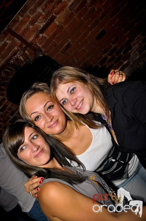 Student Party în Escape, 