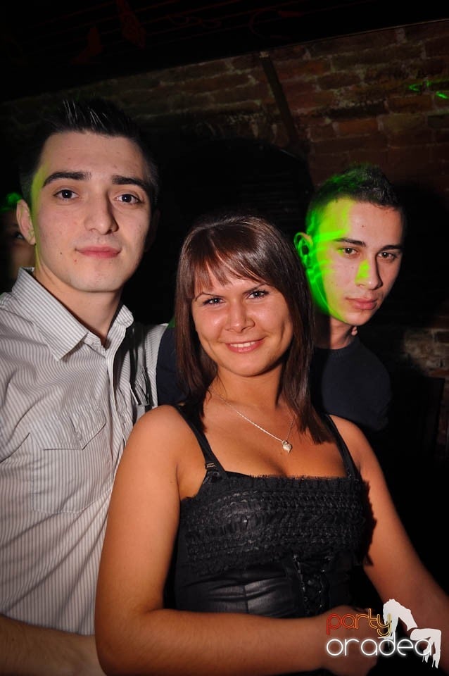 Student Party în Escape, 