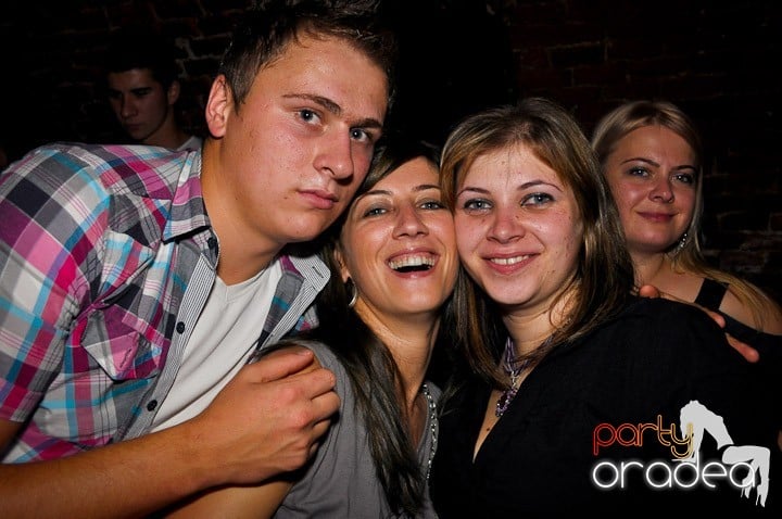 Student Party în Escape, 