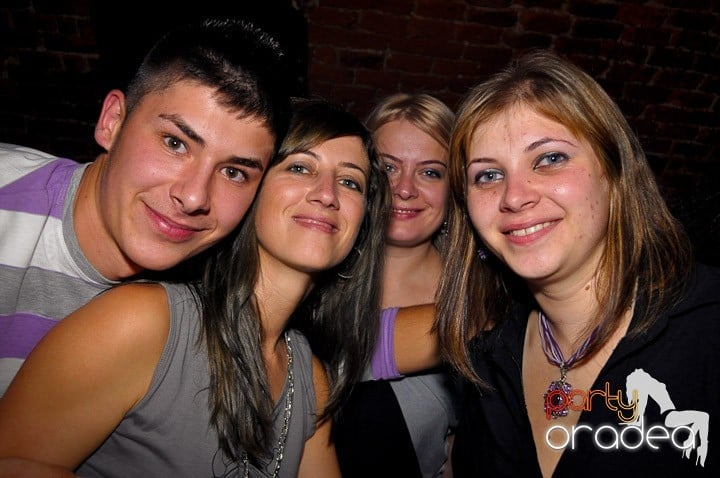 Student Party în Escape, 