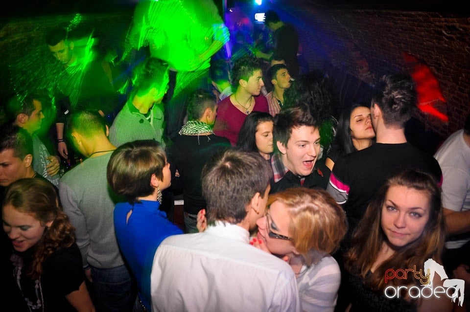 Student Party în Escape, 