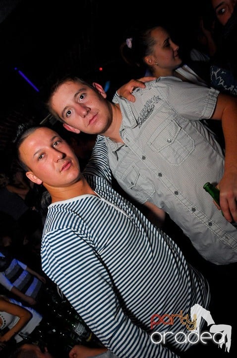 Student Party în Escape, 