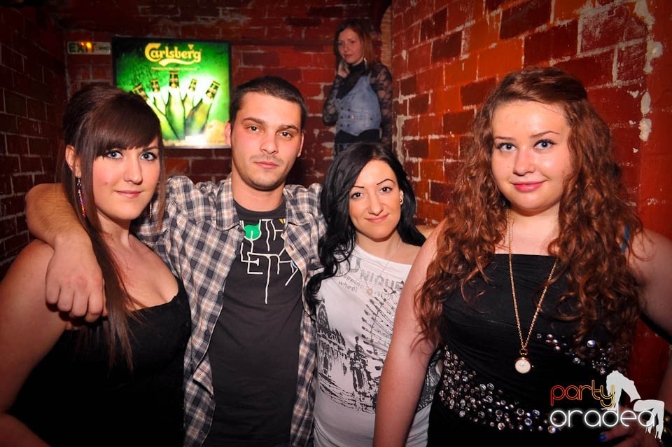 Student Party în Escape, 