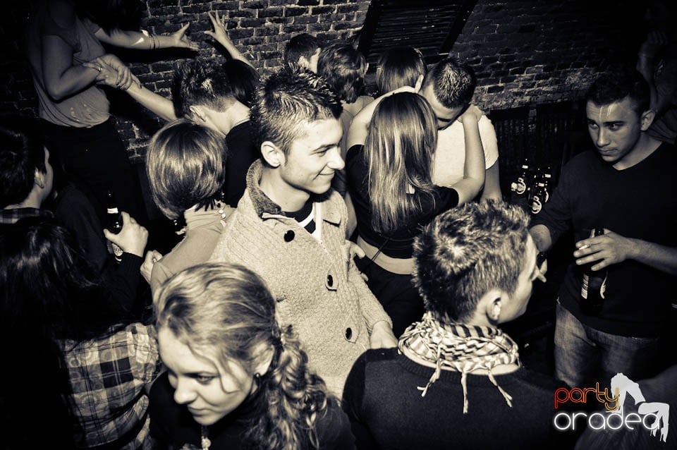 Student Party în Escape, 