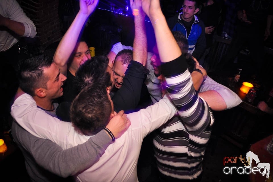 Student Party în Escape, 