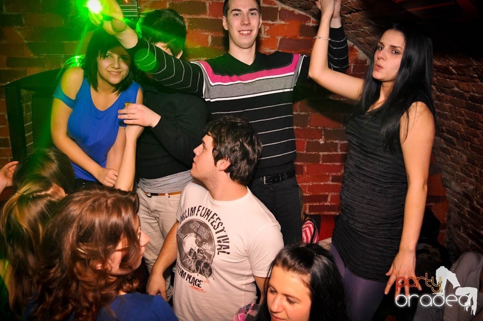 Student Party în Escape, 