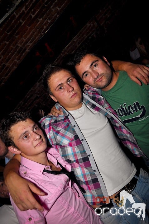 Student Party în Escape, 