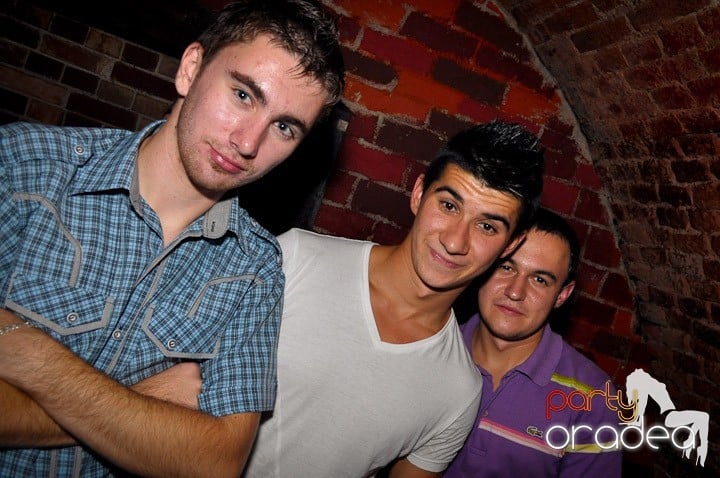 Student Party în Escape, 