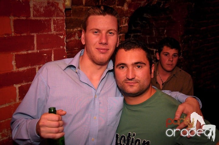 Student Party în Escape, 