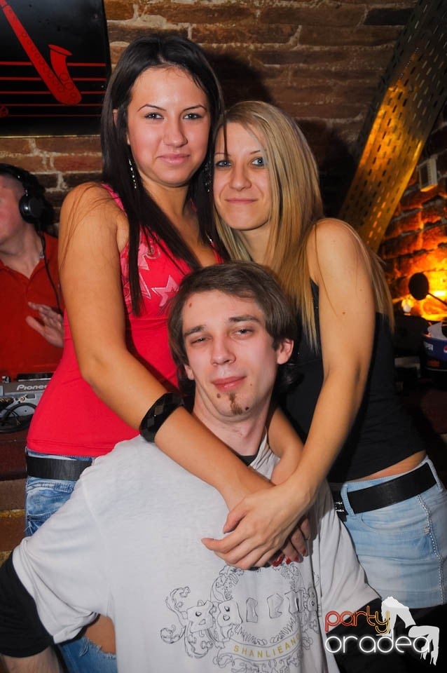 Student Party în Escape, 