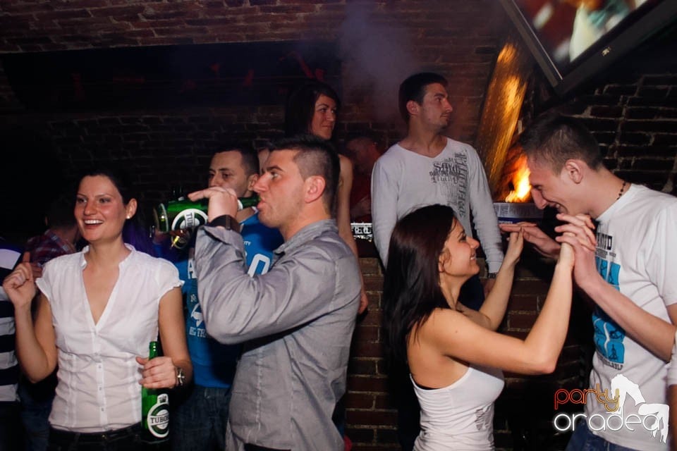 Student Party în Escape, 