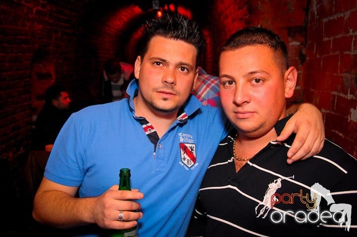 Student Party în Escape, 