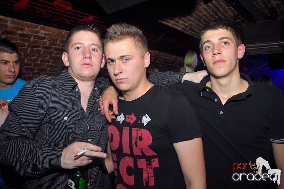 Student Party în Escape, 