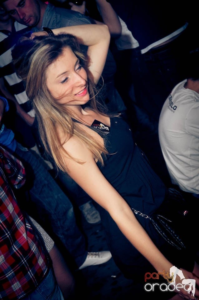 Student Party în Escape, 