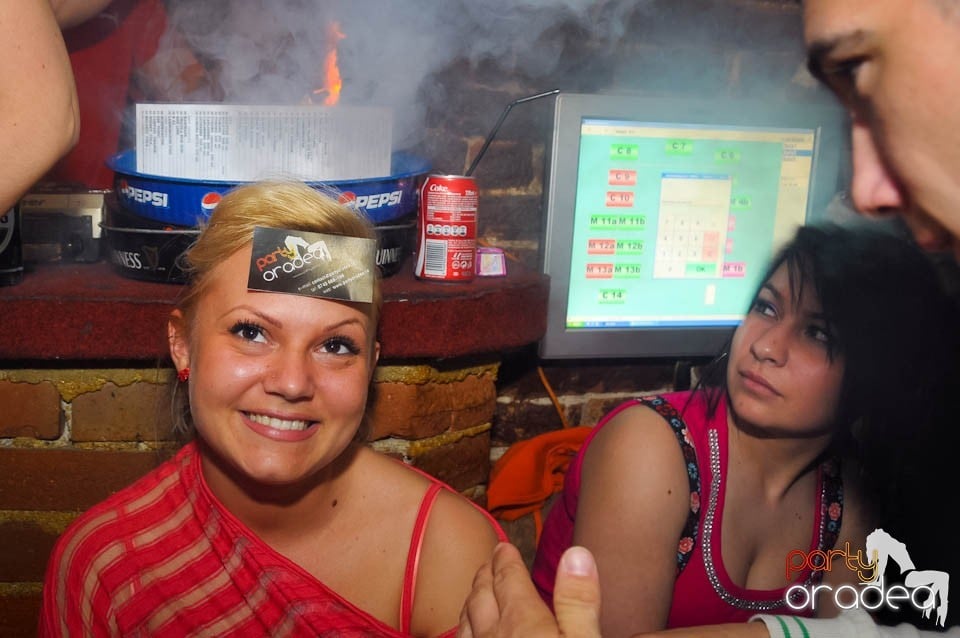 Student Party în Escape, 