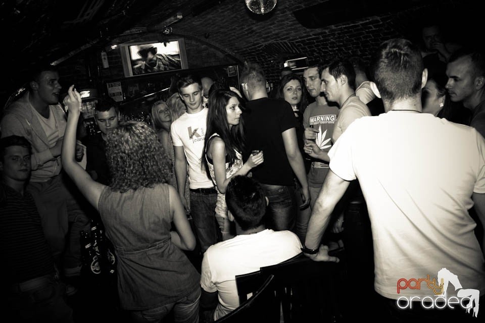 Student Party în Escape, 