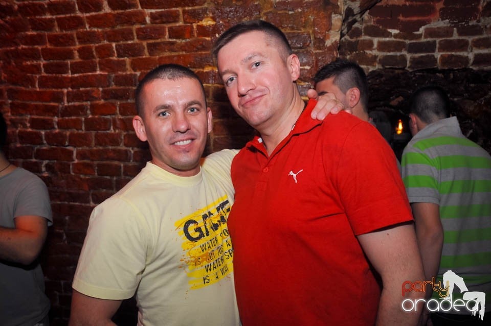 Student Party în Escape, 