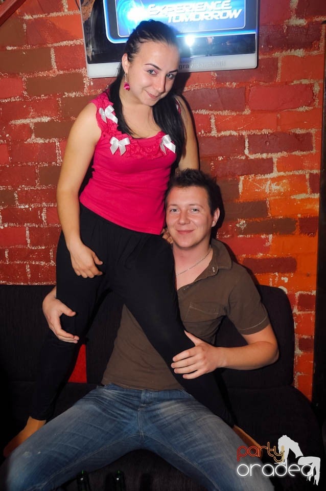 Student Party în Escape, 