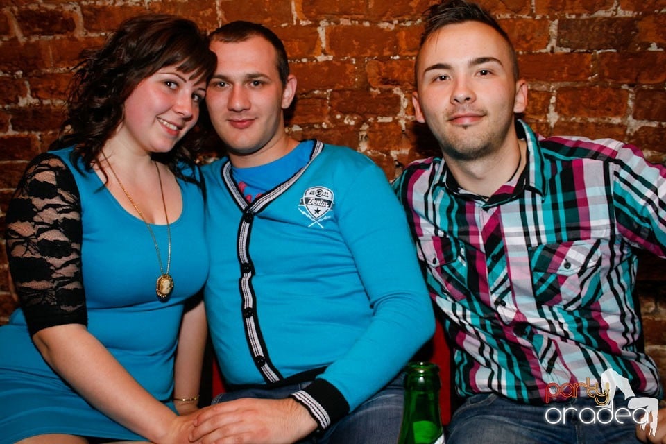 Student Party marca NMD în Escape, 