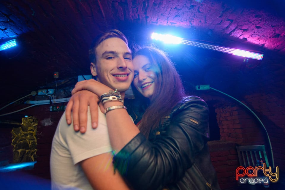 Student Party, Gekko