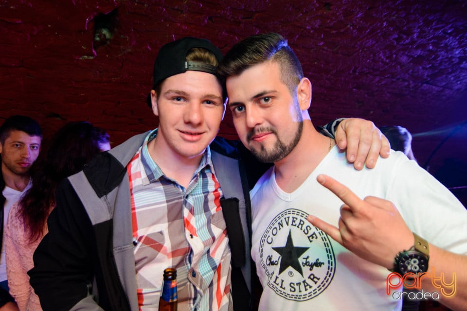 Student Party, Gekko