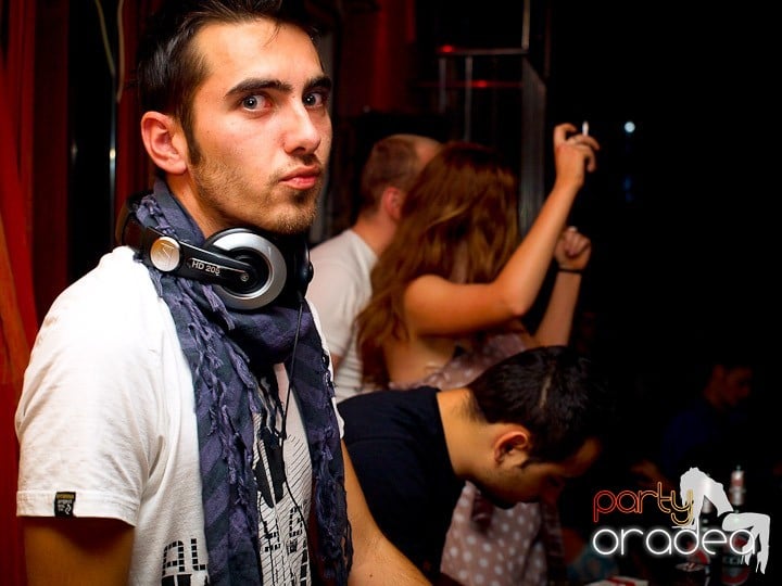 Student Party, Student's Place