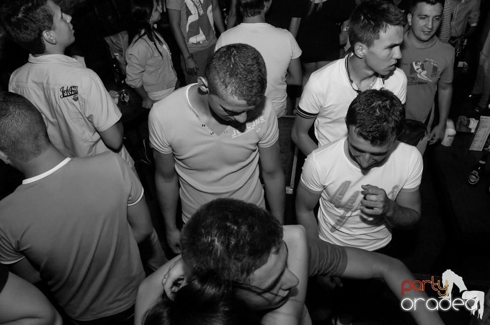 Student's Party în Club Escape, 